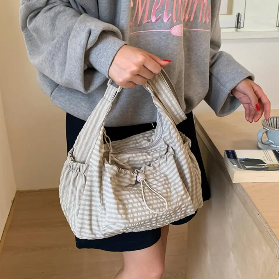b0e564e4392536d956429aa20f4e8253